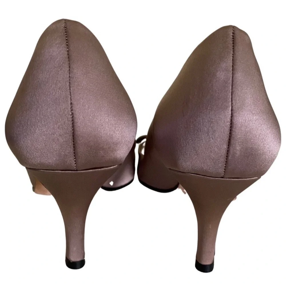 Alan Pinkus - Open Toe Satin Shoe - Satin Rose Detail – Size 9 - Muted Lilac - Picture 4 of 11